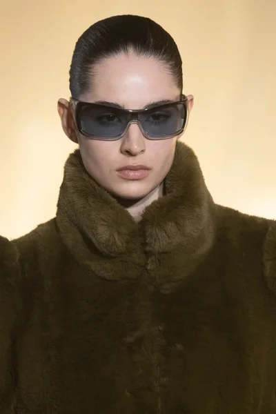 Look 94